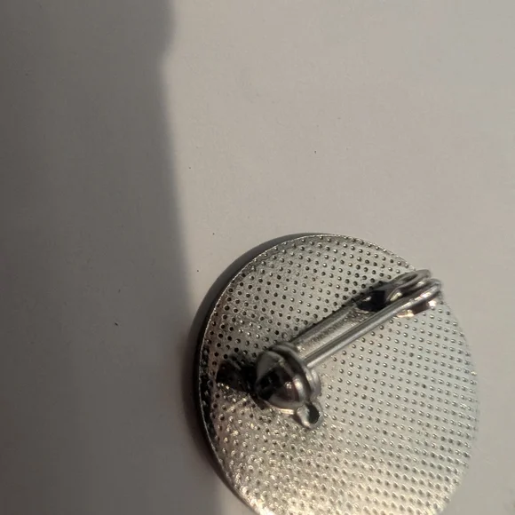 Princess Cruises Lapel Pin - Picture 3 of 3